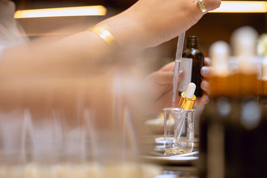 2 Hours Perfume Making Workshop in Istanbul — billede 4