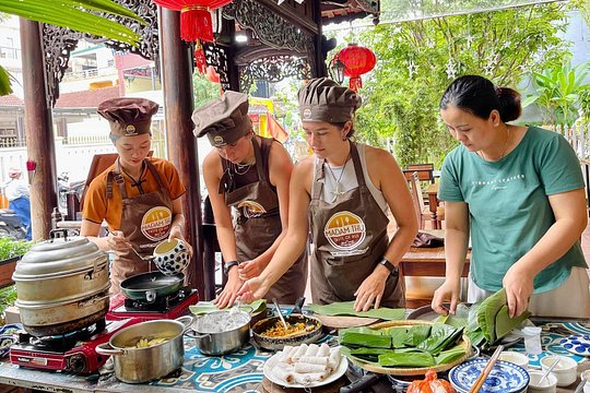 Hue Cooking Class with Madam Thu: Explore Authentic Flavors — photograph 2