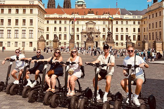 Prague Castle E-scooter Tour — photograph 3