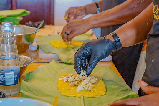 Private Colombian Cooking Class — photograph 3