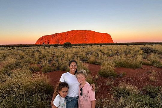 Sunrise Uluru Private Tour — photograph 3
