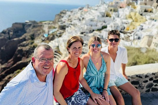 Private Transfer in Santorini — photograph 3