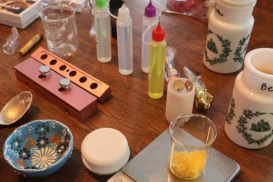 Eco-Friendly Lipstick Making Workshop in Paris — foto 5
