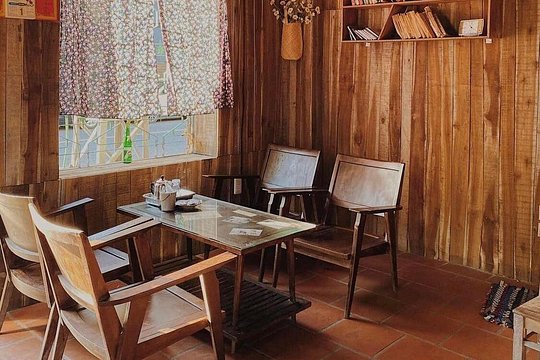 [Free E-sim] Old School Vietnam Cafe Trip in Da Nang — صورة 3