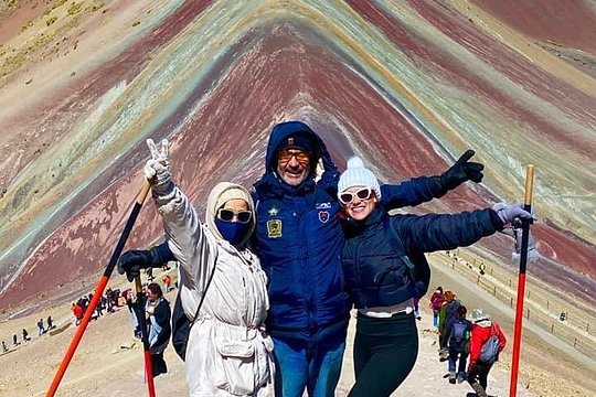 Rainbow Mountain with Buffet Meals Group Tour — photograph 2