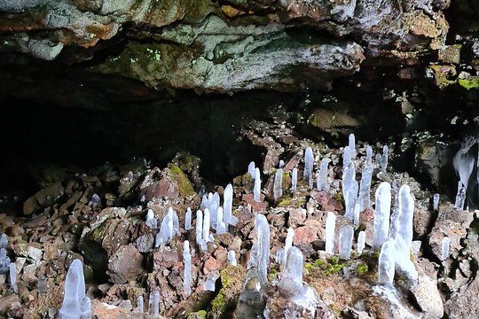 Lava Tunnel & Caving Adventure — photograph 5