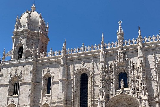 Self-Guided Riverside Cycle to Belém: Lisbon’s Legends — photograph 2