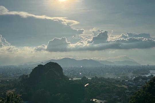 Private Marble & Monkey Mountains with Am Phu Cave in Da Nang — Foto 2