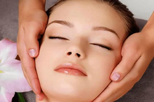 Private Rejuvenating Mask Therapy in Da Nang — Foto 4