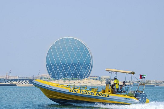 Yas Marina Guided Sightseeing Boat Tours — photograph 2