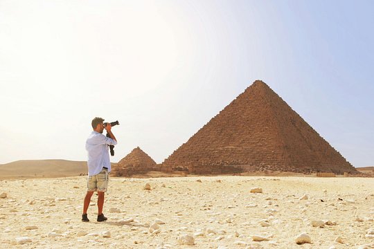 Pyramids and Sphinx Guided Tour with Private Transfer — billede 2