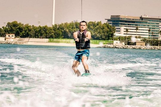 Wakeboard Experience in Dubai — photograph 4