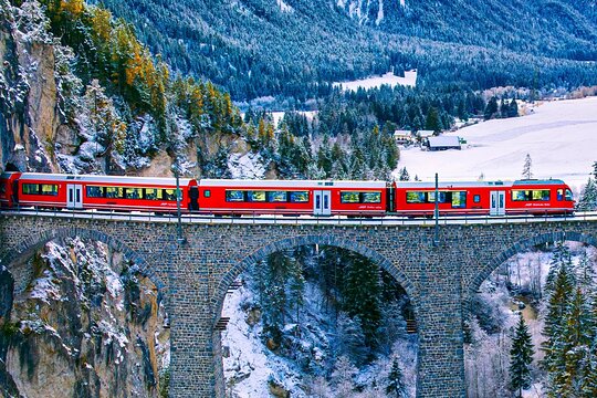 Bernina Red Train, Swiss Alps & St Moritz From Milan — photograph 2