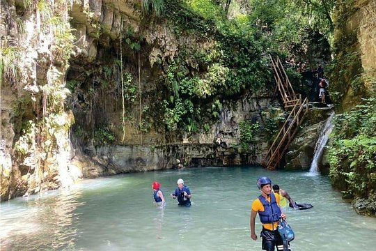 Waterfalls and Zipline Super Combo Excursion — photograph 3
