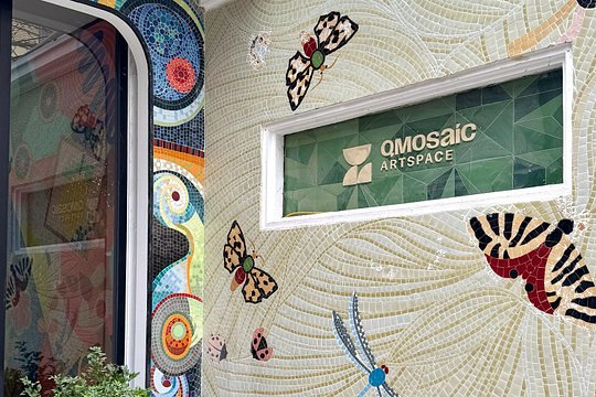 Mosaic Workshop Bat Trang Village — photograph 3