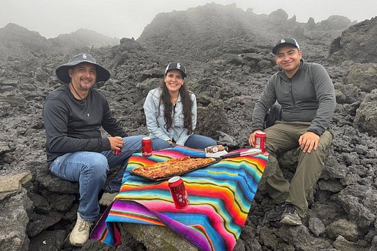 Pacaya Volcano Hike and Pizza Experience — photograph 4