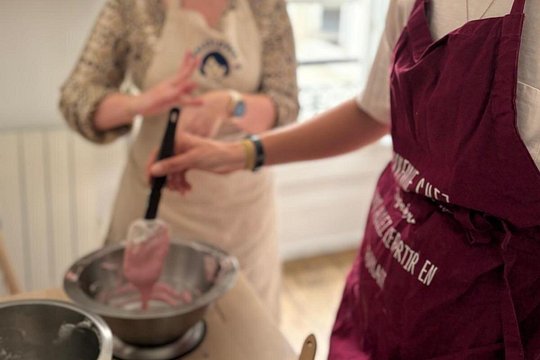 Two-Hour Private Macaron Making Class in Paris — billede 2