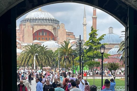 Istanbul Blue Mosque Guided Tour — photograph 3