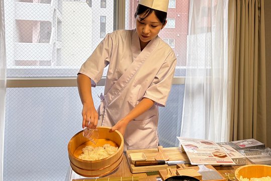 Sapporo Master Sushi Making Tour — photograph 3