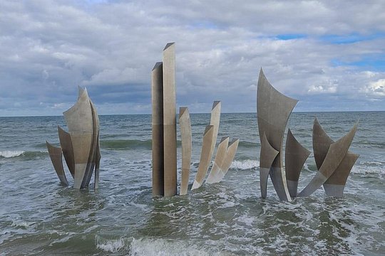 Normandy American D-Day Beaches Small Group Day Trip from Paris — photograph 3