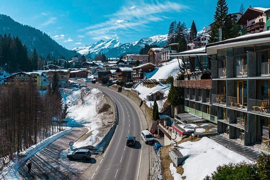 Explore St. Moritz in 60 minutes with a Local — photograph 2