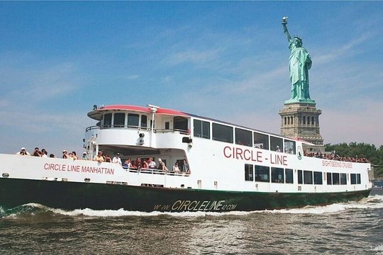 New York: Hop-On Hop-Off Tour by Open-top Bus with 19 Stops — photograph 3