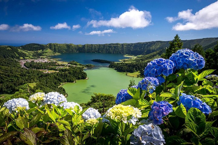 Private tour: Sete Cidades & Fogo Lake (group price)