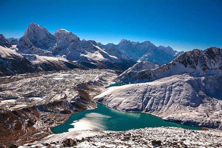 Gokyo Lake trek(gokyori trek, Chola pass trek, Renjola pass trek)
