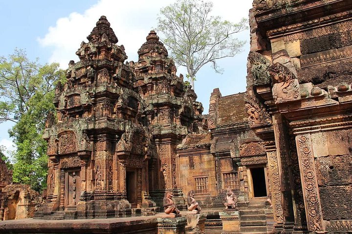 Phnom Kulen Foss og Banteay Srei Tour
