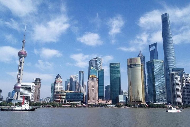 Shanghai Private Day Tour: Ancient Water Town and Huangpu River Cruise