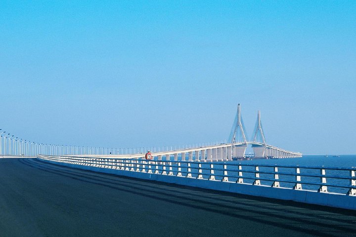 Private Transfer to Shanghai Donghai Bridge and Yangshan Port