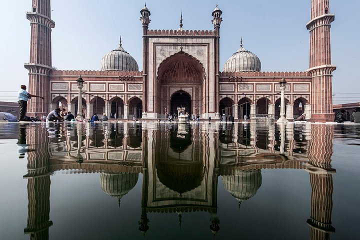 Private City Tour of Old Delhi With Rickshaw Ride