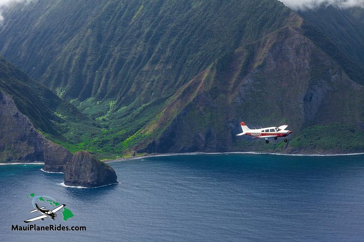 Maui -PRIVATE- Air Tour FUN: 3 Islands: (2-5 people): SEE it ALL!