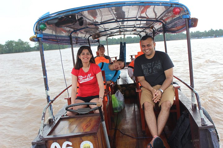 From Saigon: Cai Be Mekong Tour with Cooking Class & Rowing Boat