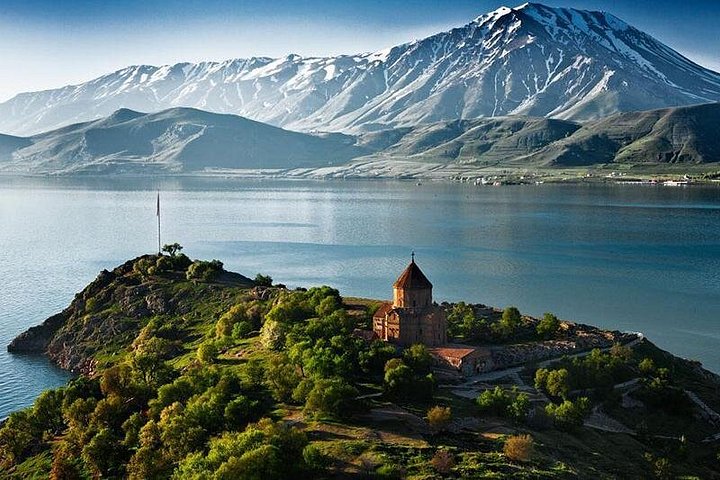 Privat Tour. Lake Sevan, Tsaghkadzor (ski resort)