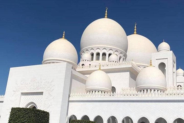 Public Tour - Abu Dhabi City Tour & Sheikh Zayed Grand Mosque (8 Hours)