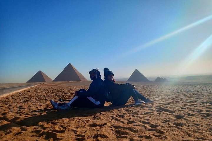 Private Day tour to Giza Pyramids and Saqqara