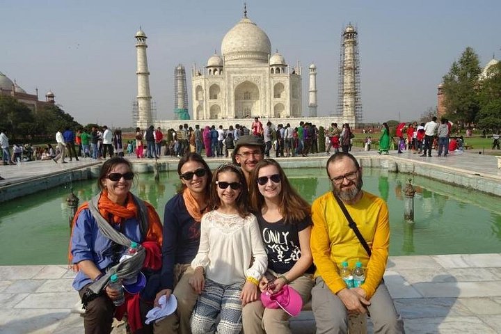 Taj Mahal Agra Same Day Tour From Delhi By Car