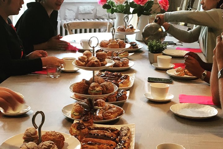 Paris Cooking Class: Chocolate Éclairs and Cream Puffs