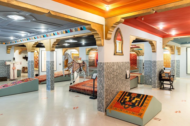 Skip the Line: Woven History Museum Ticket - musée Histoire Tissée