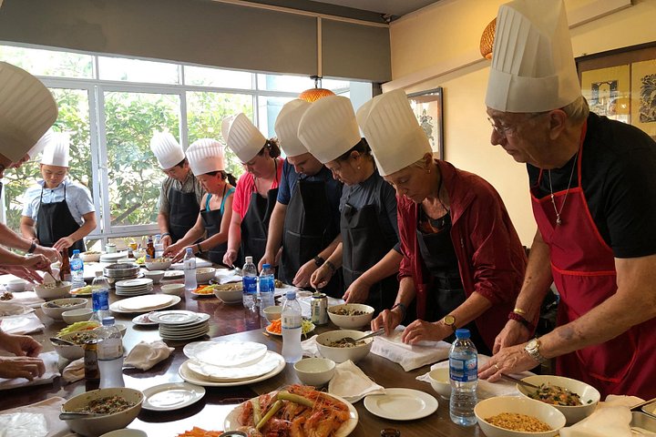 Vietnamese Food Cooking Class in Hanoi with Market Experience