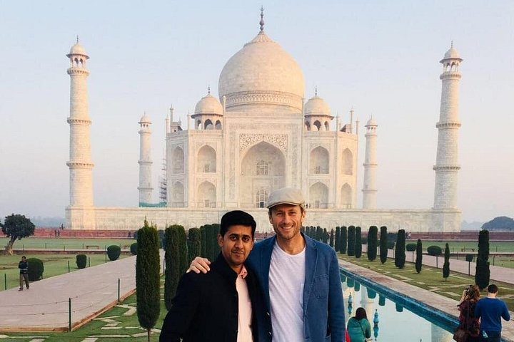 Overnight Agra Taj Mahal Tour From Delhi