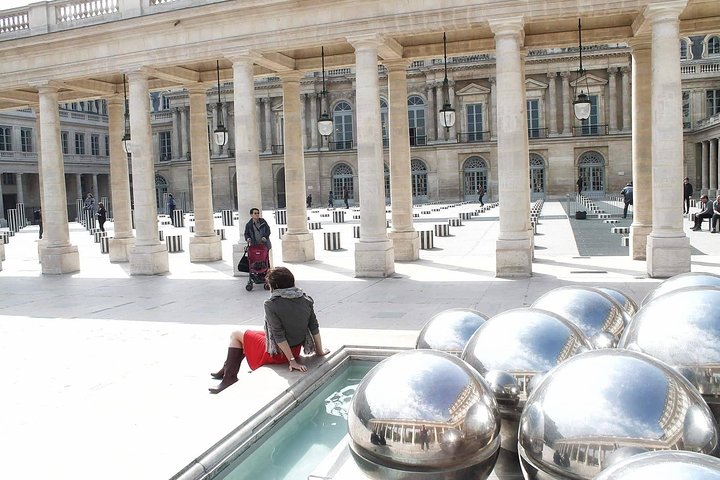 Paris City of Fashion History Private Guided Walking Tour