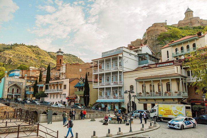 Fun Walking Tour of Old Tbilisi