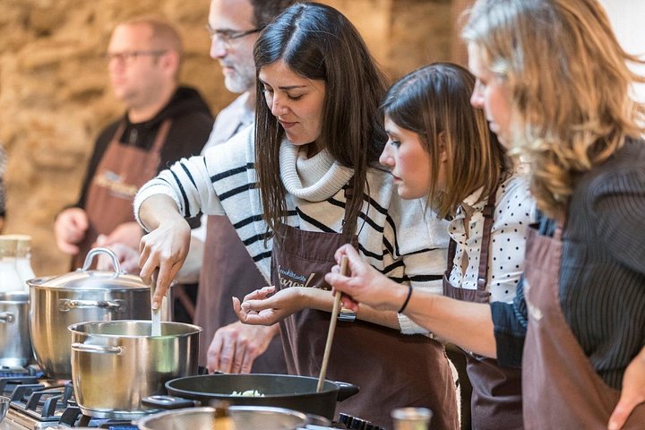Market Gourmet Visit and Spanish Culinary Experience in Barcelona