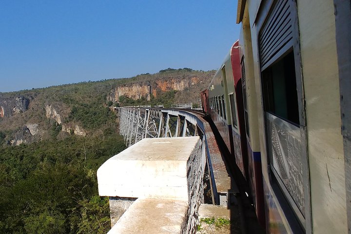 1-night in Pyin Oo Lwin next day to Gokteik tour