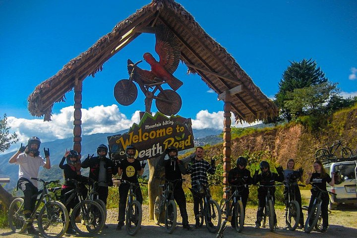 Death Road By Full Suspension Bike - English Speaking Guide - Full Day