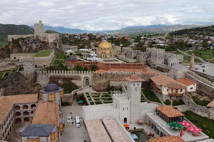 2 Days Private Tour - Jvari monastery, Uplistsikhe, Borjomi, Akhaltsikhe Vardzia