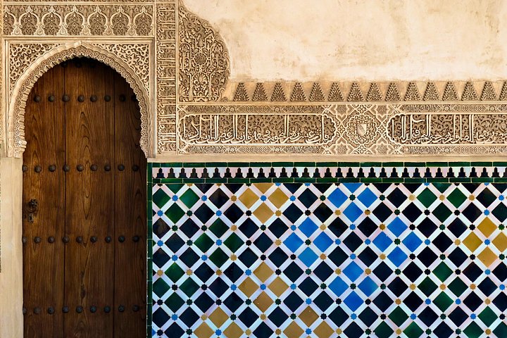 The guided tour in Alhambra with polish guide