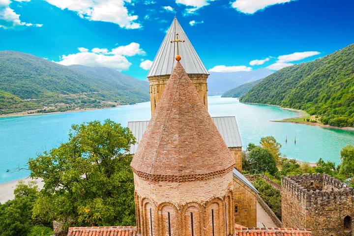 Gudauri and Ananuri full day tour including hotel pick up